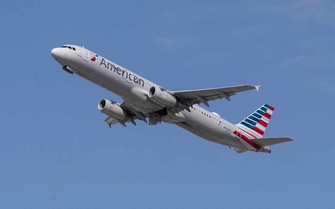 Avión de American Airlines regresa a Miami por pasajero sin mascarilla
