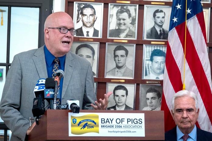 Crean comisión de apoyo en Miami para una transición a la democracia en Cuba