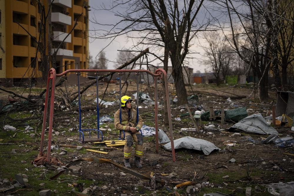 Rusos intentan asaltar la planta de Mariupol