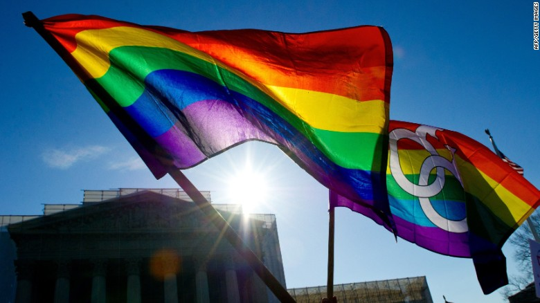 Demócratas aprueban proteger por ley el matrimonio homosexual en EEUU