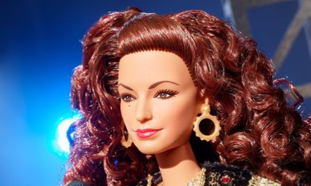 Gloria Estefan celebró cumpleaños con su propia muñeca de Barbie
