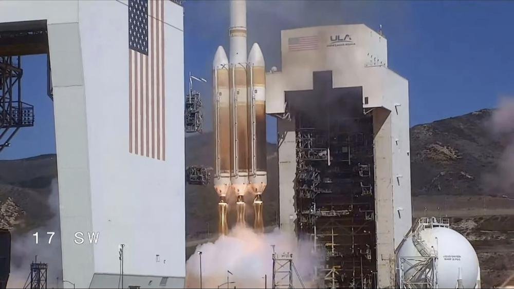Satélite espía estadounidense puesto en órbita desde California