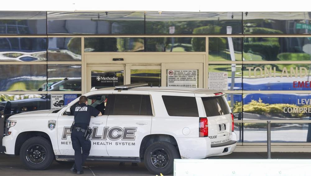 Identifican a sospechoso de tiroteo en hospital de Dallas que dejó muertos