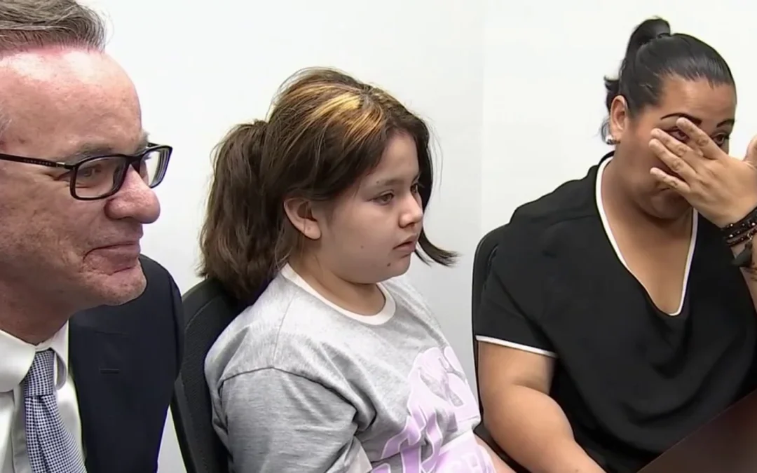 Madre denuncia que su hija es víctima de violencia en escuela de Broward