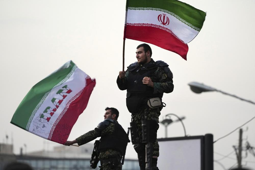 Fútbol de EEUU borra emblema islámico de la bandera de Irán