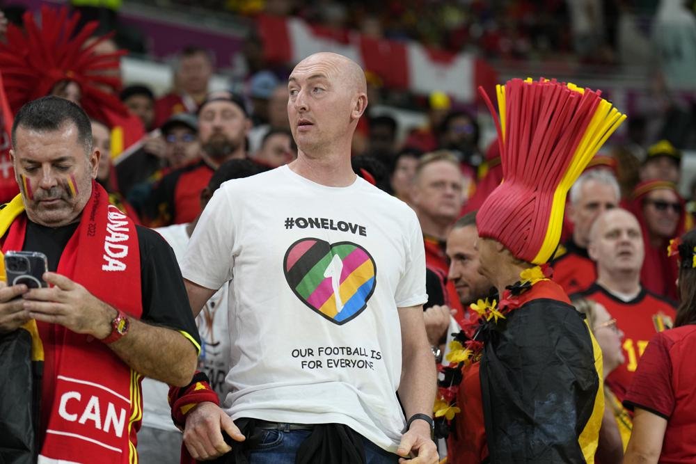 AP: la lucha del arcoíris se desarrolla al margen de la Copa del Mundo