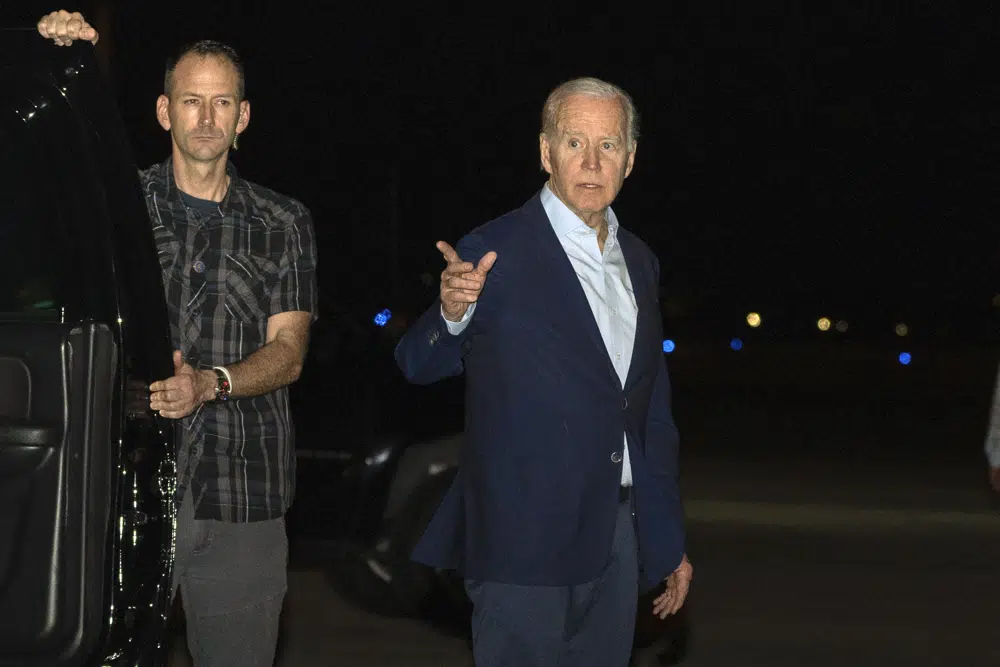 Biden firmó proyecto de ley para financiar operaciones gubernamentales