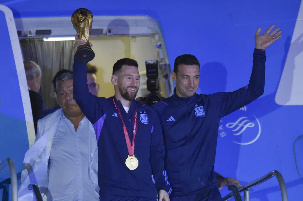 Selección Argentina llegó a Buenos Aires