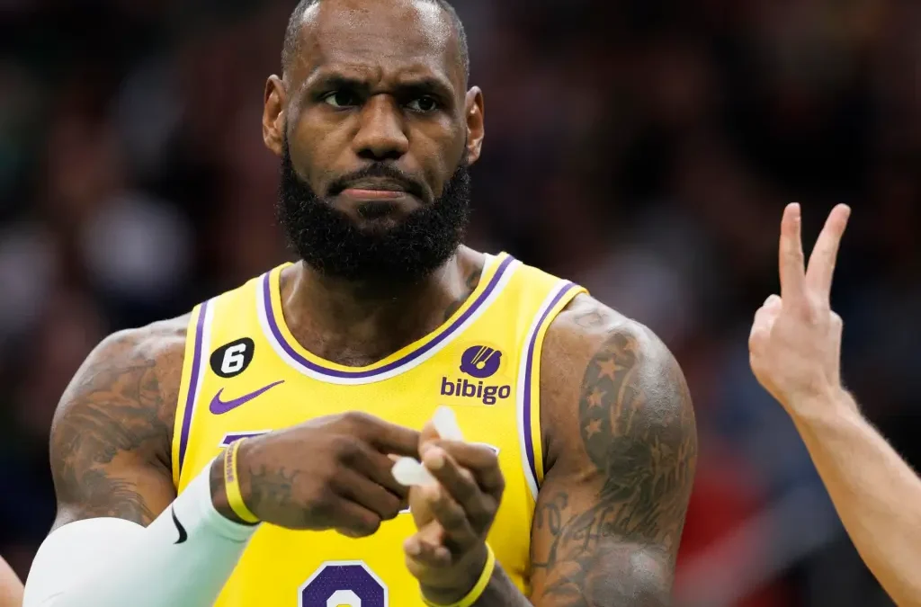 LeBron James ausente por un tiempo debido a lesión de tendón