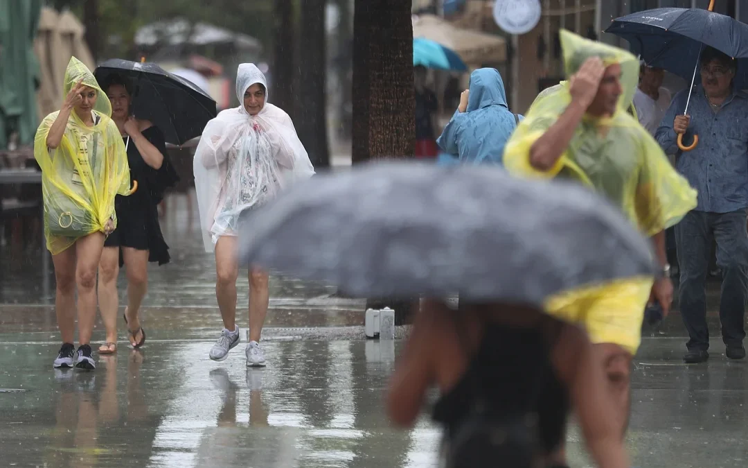Lluvias y descargas eléctricas este lunes en el sur de Florida