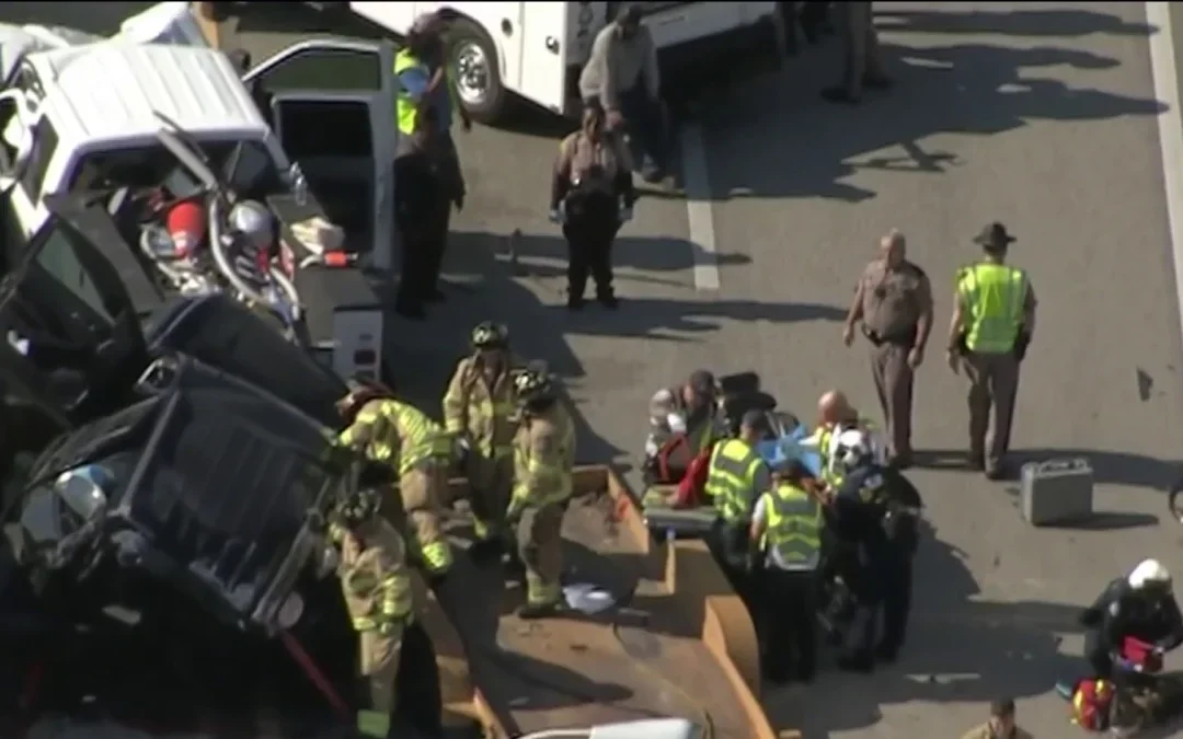 Accidente dejó a bebé fallecido y a su madre hospitalizada