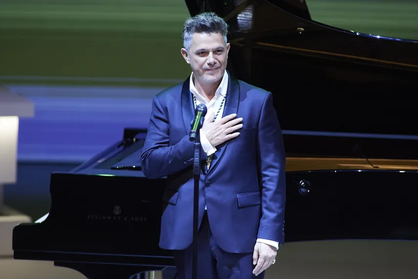 Alejandro Sanz deberá pagar deuda en Miami