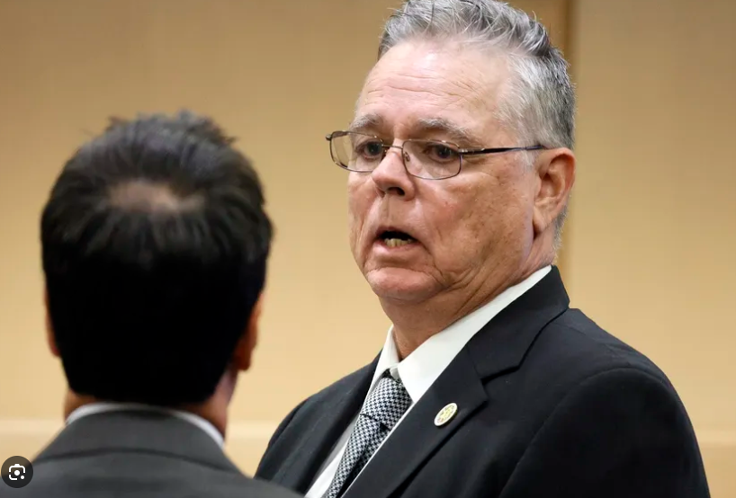 Policía acusado de «no actuar en masacre de Parkland»