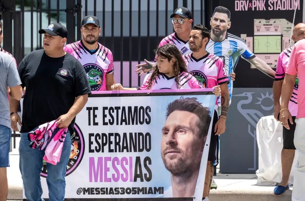 Messi llegó a Florida para debut con el Inter Miami
