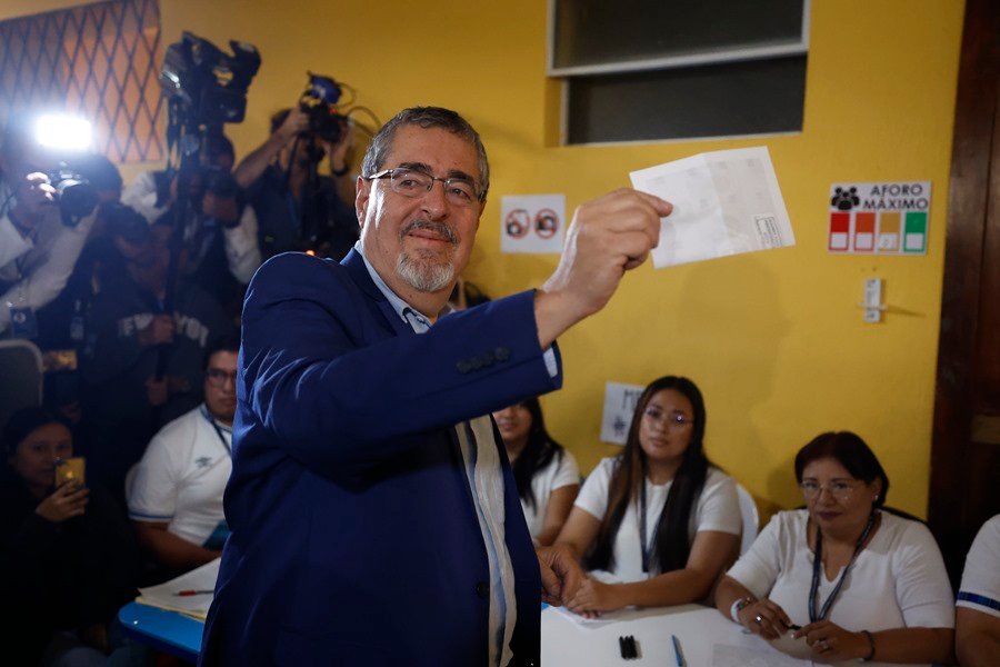 Bernardo Arévalo de León ganó en Guatemala y será el primer presidente progresista en la historia del país
