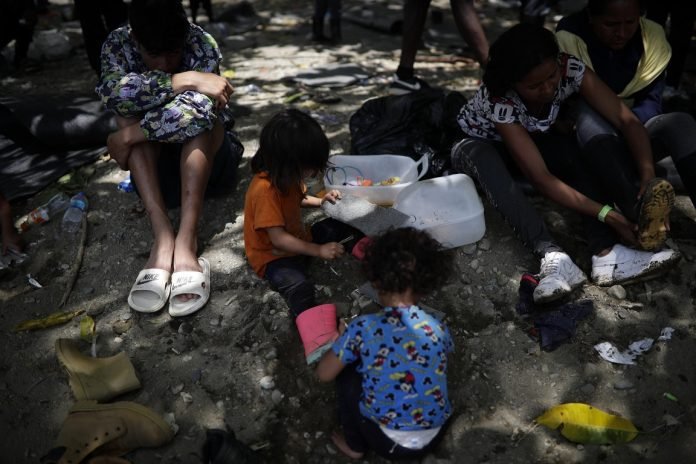 Cruce de niños por la selva de Darién en 2023 ya supera el de 2022