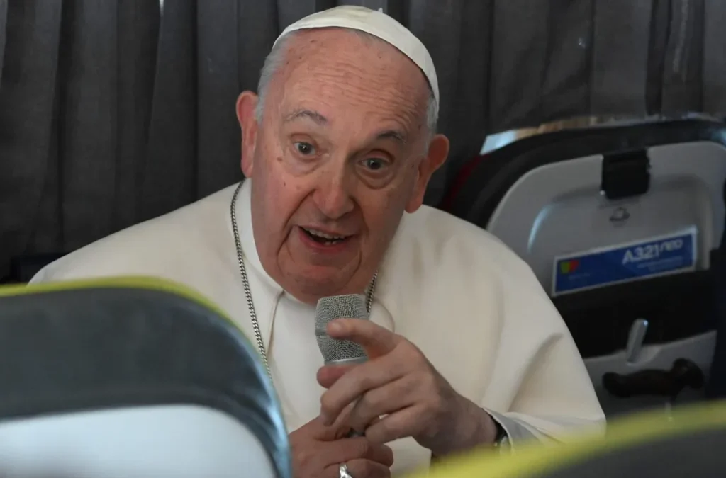 Papa Francisco reitera “la tolerancia cero” a los abusos en la Iglesia y defiende la apertura a los homosexuales