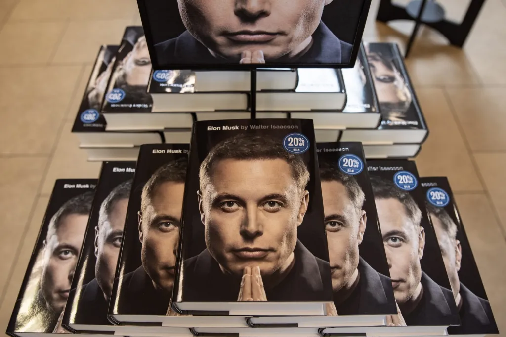 La recién publicada biografía de Elon Musk entre los libros más ...