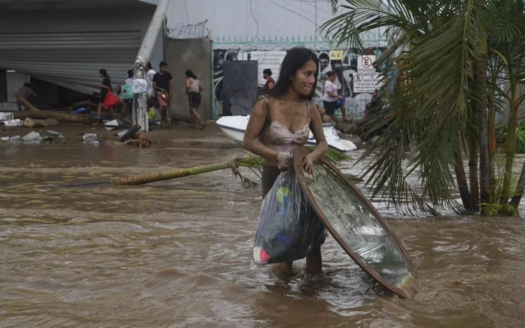 Otis deja más de 25 muertos en Acapulco