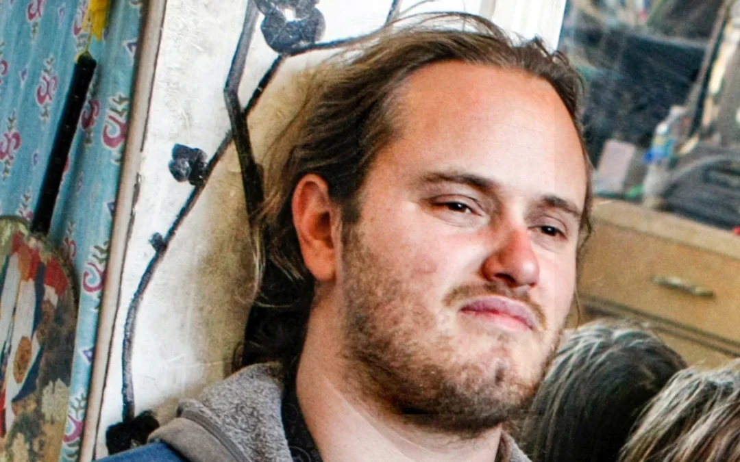 Hombre que atacó al esposo de Pelosi quería «acabar con la corrupción»