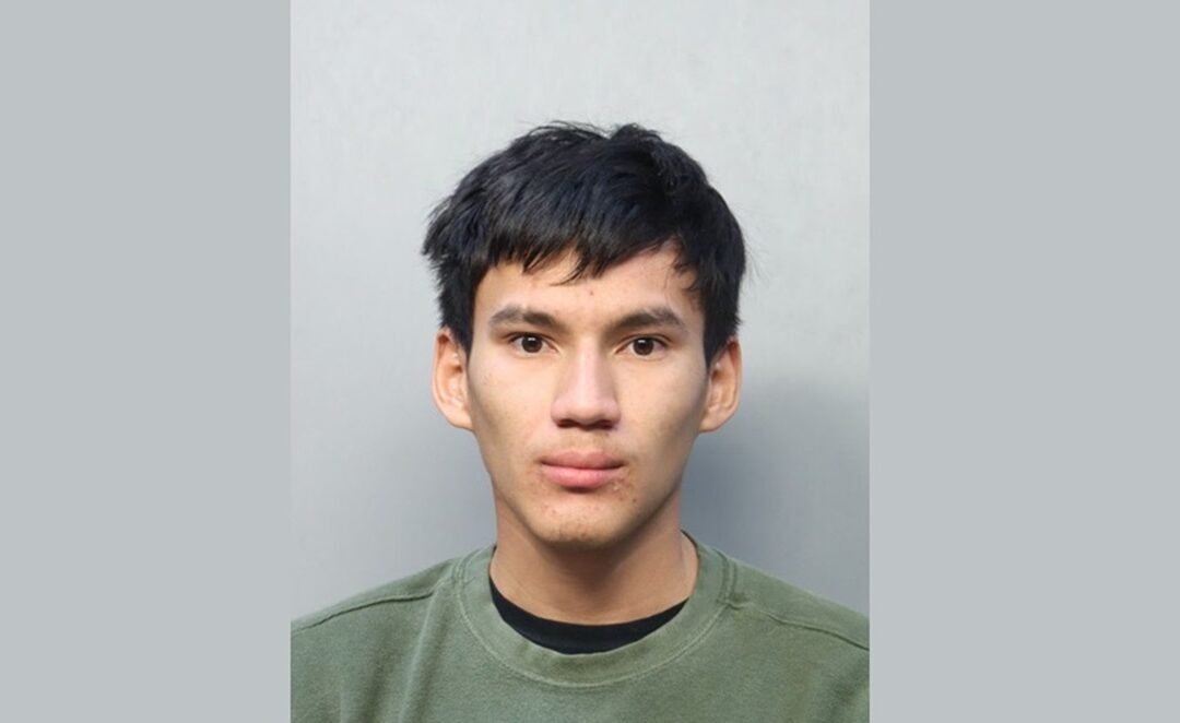 Joven fue detenido en Aeropuerto Internacional de Miami por abuso sexual