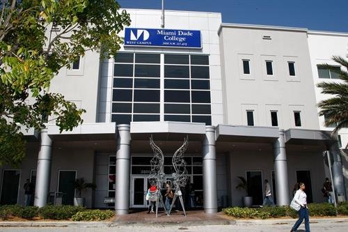 Miami Dade College anuncia programa de capacitación para estudiantes extranjeros
