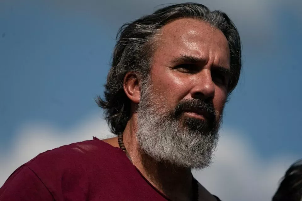 Padres de víctima de Parkland demandan al gobierno de EEUU