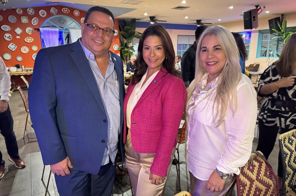 Abrió sus puertas oficialmente La Matriarca restaurante en la calle 87 de Doral