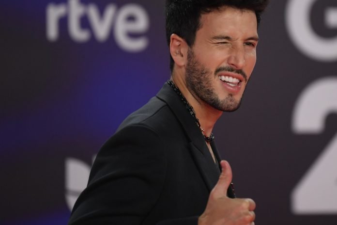 Fundación de los premios Latin Grammy anuncia la beca Sebastián Yatra 2024