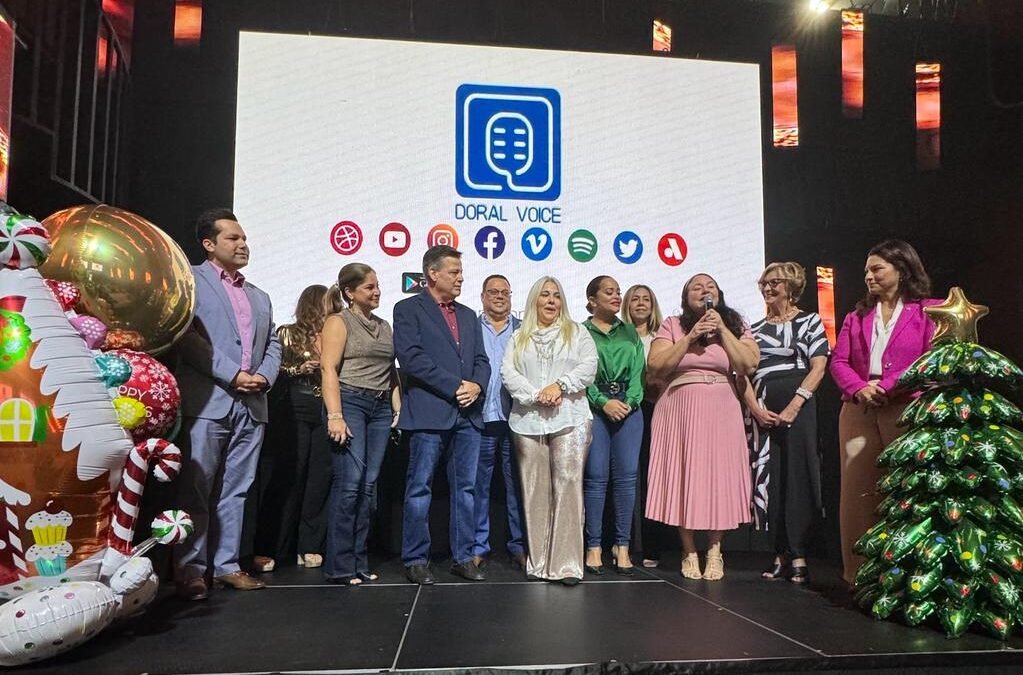 Silver Club Holiday Celebration festejó con bailes y regalos a los adultos mayores de Doral