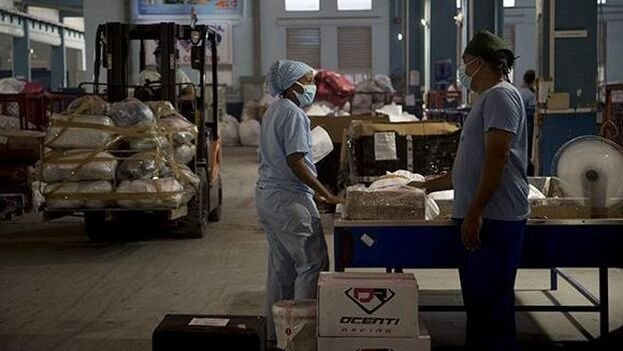 Culpan a Cubana de Aviación por los retrasos en la paquetería internacional