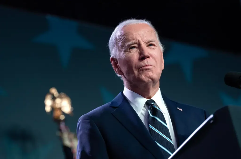 Biden bromeó sobre su memoria: “He estado aquí un tiempo y sí, lo recuerdo”