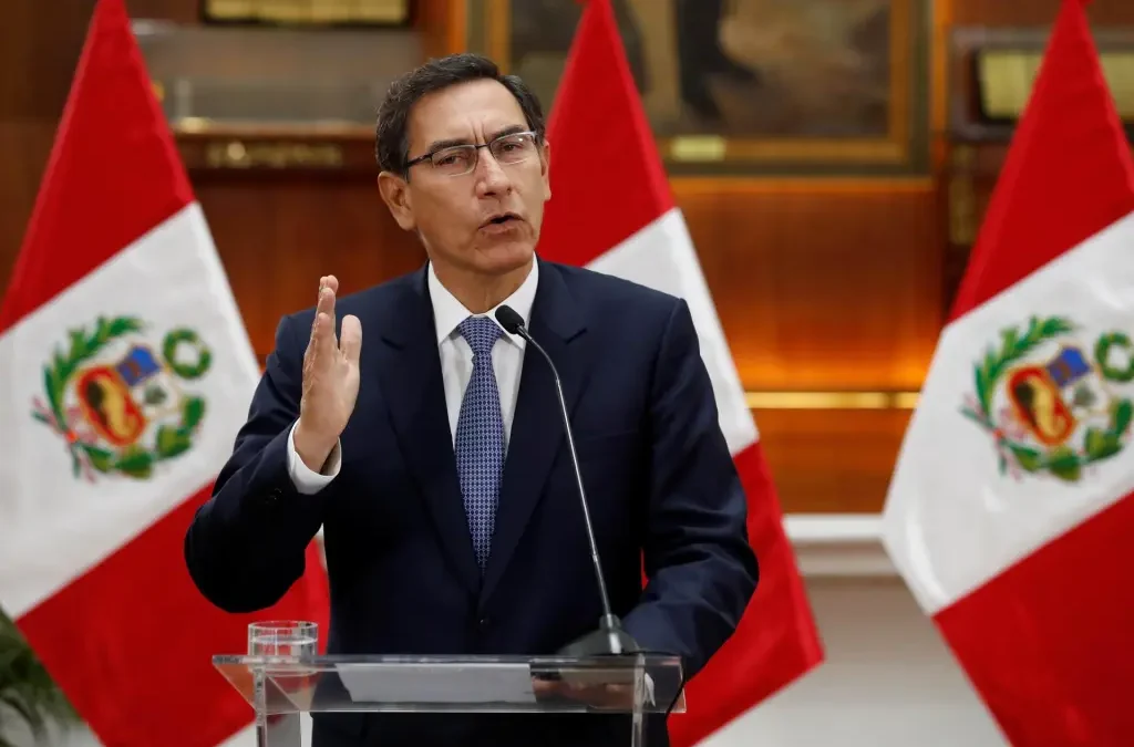 Fiscalía de Perú abre investigación a Vizcarra por presunta corrupción