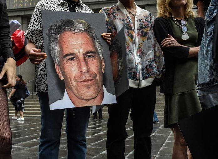 Comité del Congreso divulga documentos relacionados con el caso Jeffrey Epstein