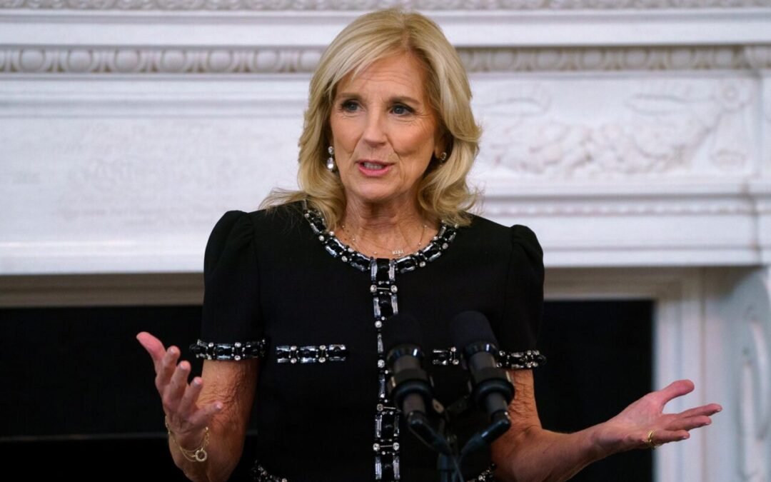 Primera dama de EEUU anunció partida para investigación en salud femenina