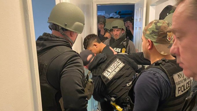 Nueva York juzgará como adulto a migrante venezolano de 15 años por tiroteo en Times Square