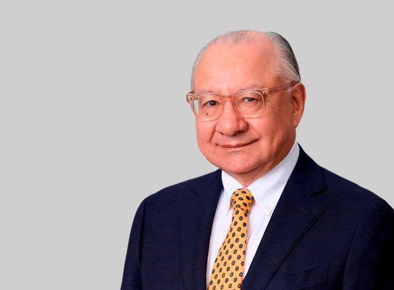 Exembajador de EEUU acusado de ser agente de Cuba se declarará culpable