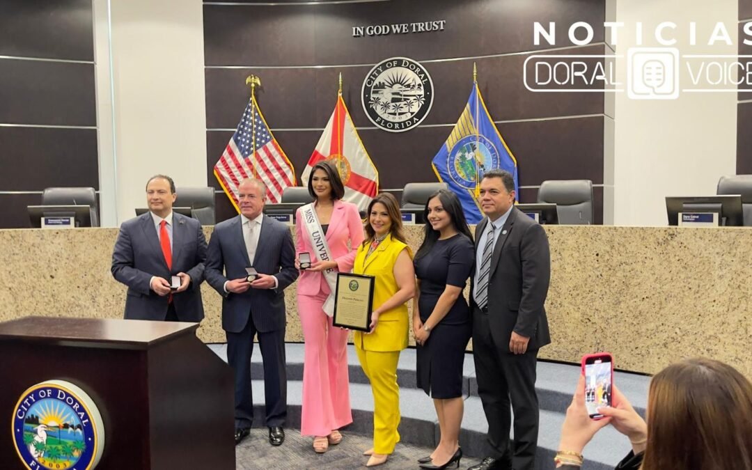 Miss Universo visitó el Doral y recibió reconocimiento
