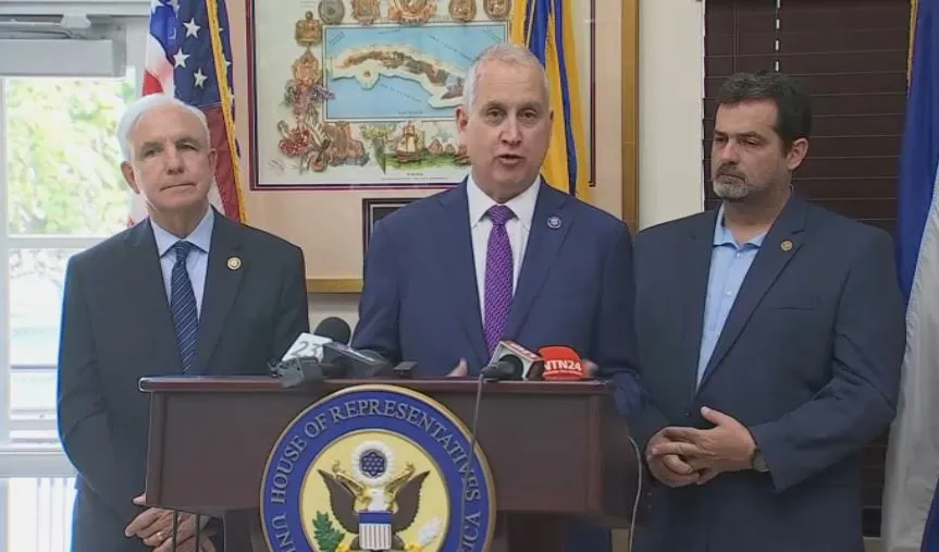 Congresistas federales promueven en Miami nueva ley sobre libertad y democracia