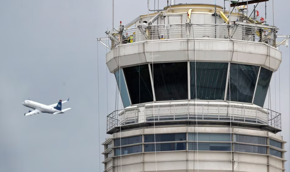 Dos aviones casi chocan en el Aeropuerto National Reagan de Washington