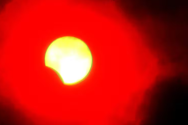 El mundo listo para el eclipse que oscurecerá América