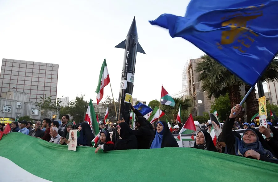 Irán amenaza con responder una posible represalia de Israel