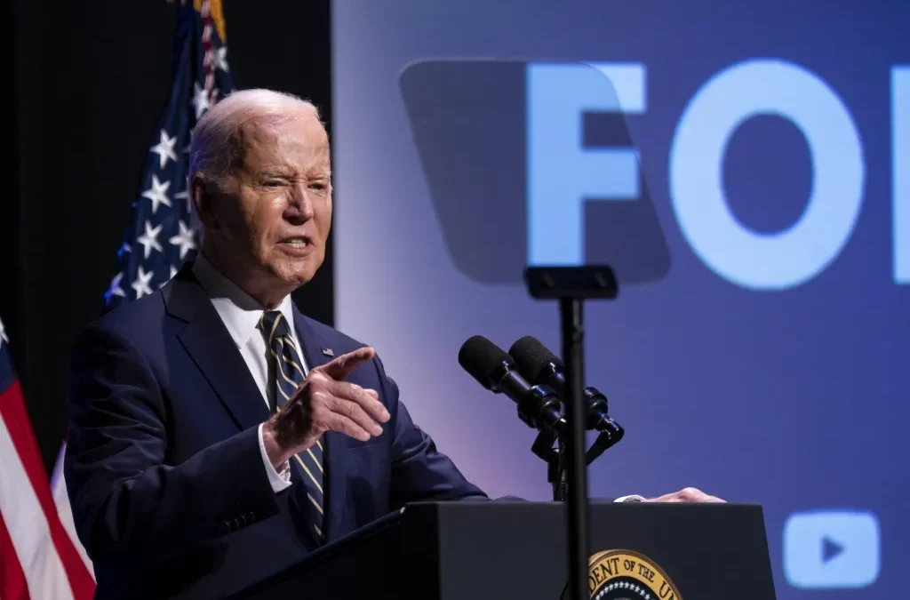 Recaudación de campaña de Biden en abril fue menor a la de Trump