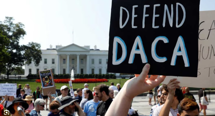 Cientos de miles de «dreamers» podrán acceder a servicio de salud en EEUU