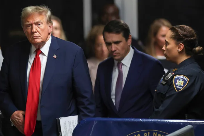 Trump podría testificar la semana que viene en la recta final de su juicio penal