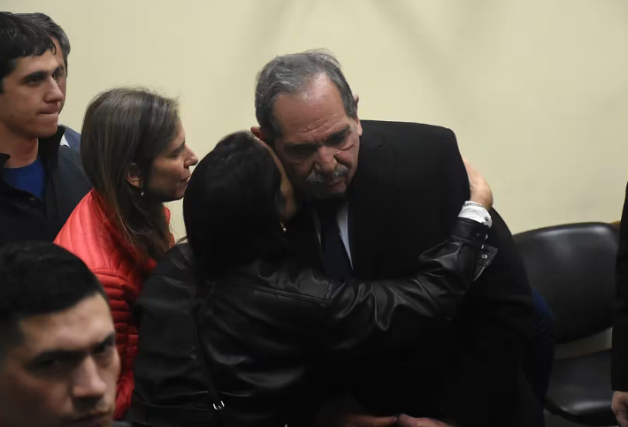 Acusan a ex gobernador argentino por abuso sexual a su sobrina