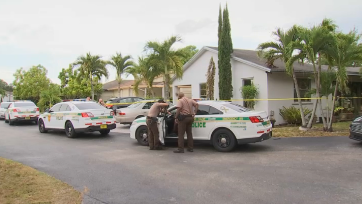 Encuentran a cuatro personas muertas en el suroeste de Miami-Dade