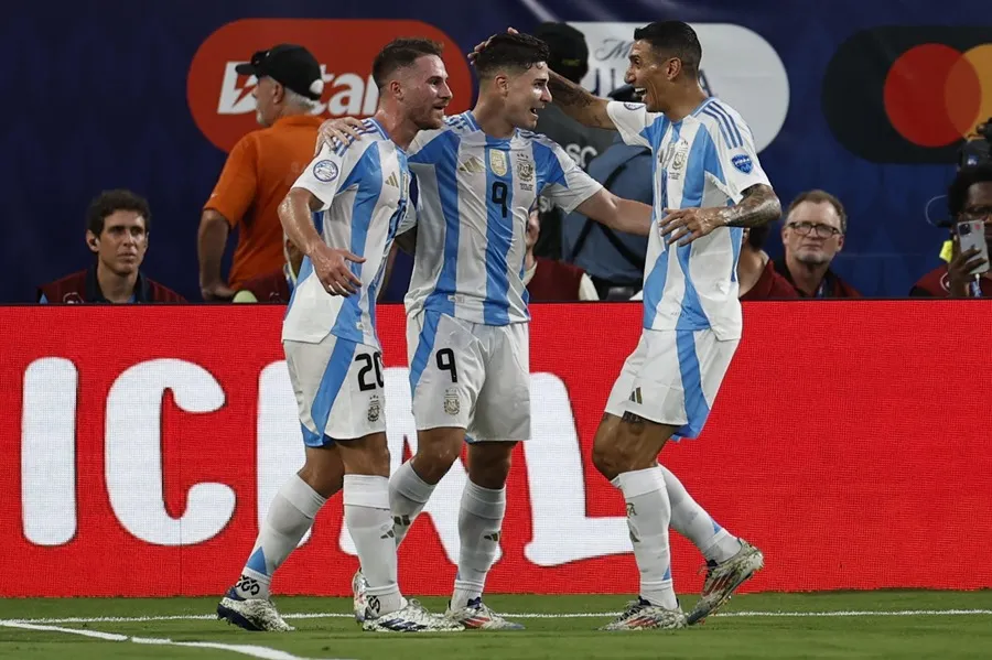Argentina no falla, derrota a Canadá y va a la final