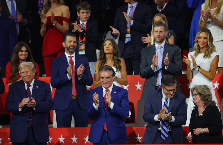 J.D. Vance aceptó propuesta de Trump para vicepresidencia de EEUU