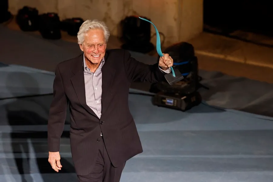 Michael Douglas, ocho décadas sin rastro de desgaste